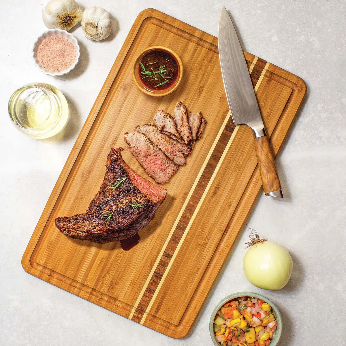 Dominica Carving Board | 20" x 12½"